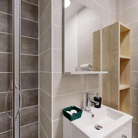 Apartment Expat Renting - Le Volta - Terrasse - Netflix