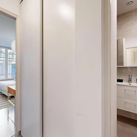 Expat Renting - Le Volta - Terrasse - Netflix Apartment